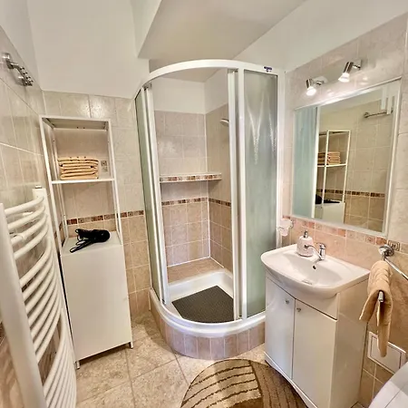 Cozy Studio With Prague Panorama View Exterior photo